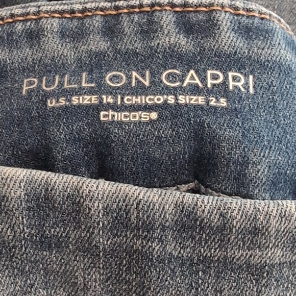 Chico's Pull On Capri Jeans - Picture 2 of 4